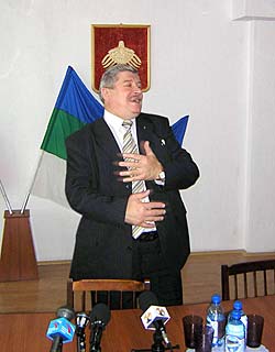           2005 .