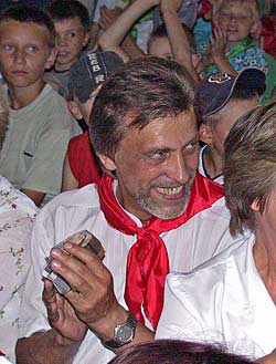            ,       -.