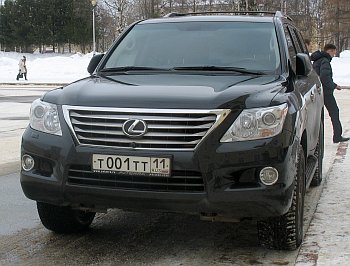     Land Cruiser  Lexus.   .